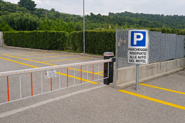 parcheggio_aperto_1 parcheggio_aperto_1